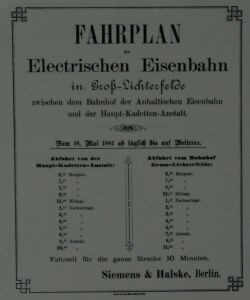 Fahrplantafel am Straßenbahn-Denkmal