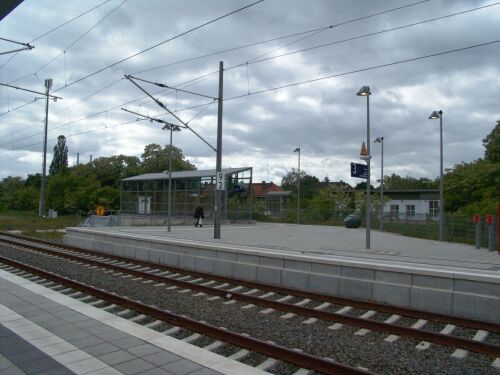 'Gewächshaus' (Bahnsteigaufgang) auf dem Bahnsteig B, Gleis 3, des Bahnhofs 'Berlin-Lichterfelde Ost', 2006